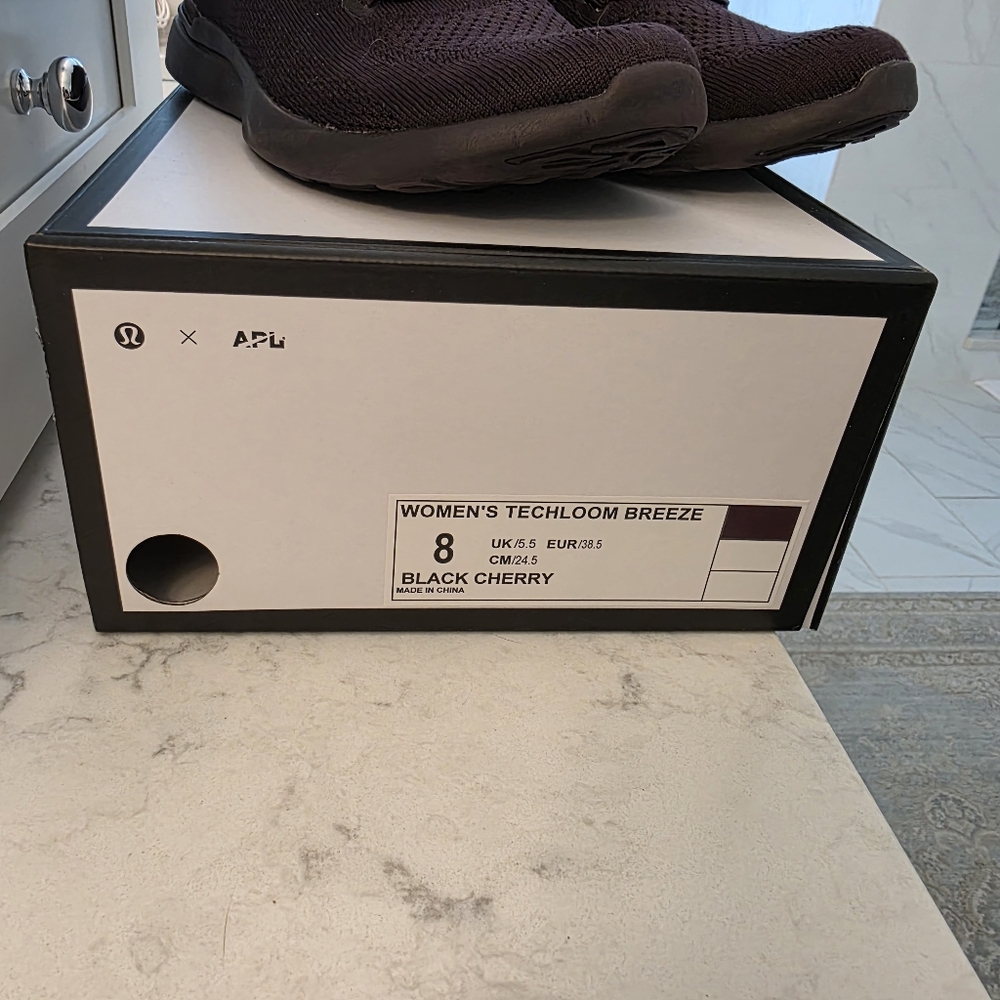 APL/Lululemon Collab Techloom Breeze - Picture 6 of 11
